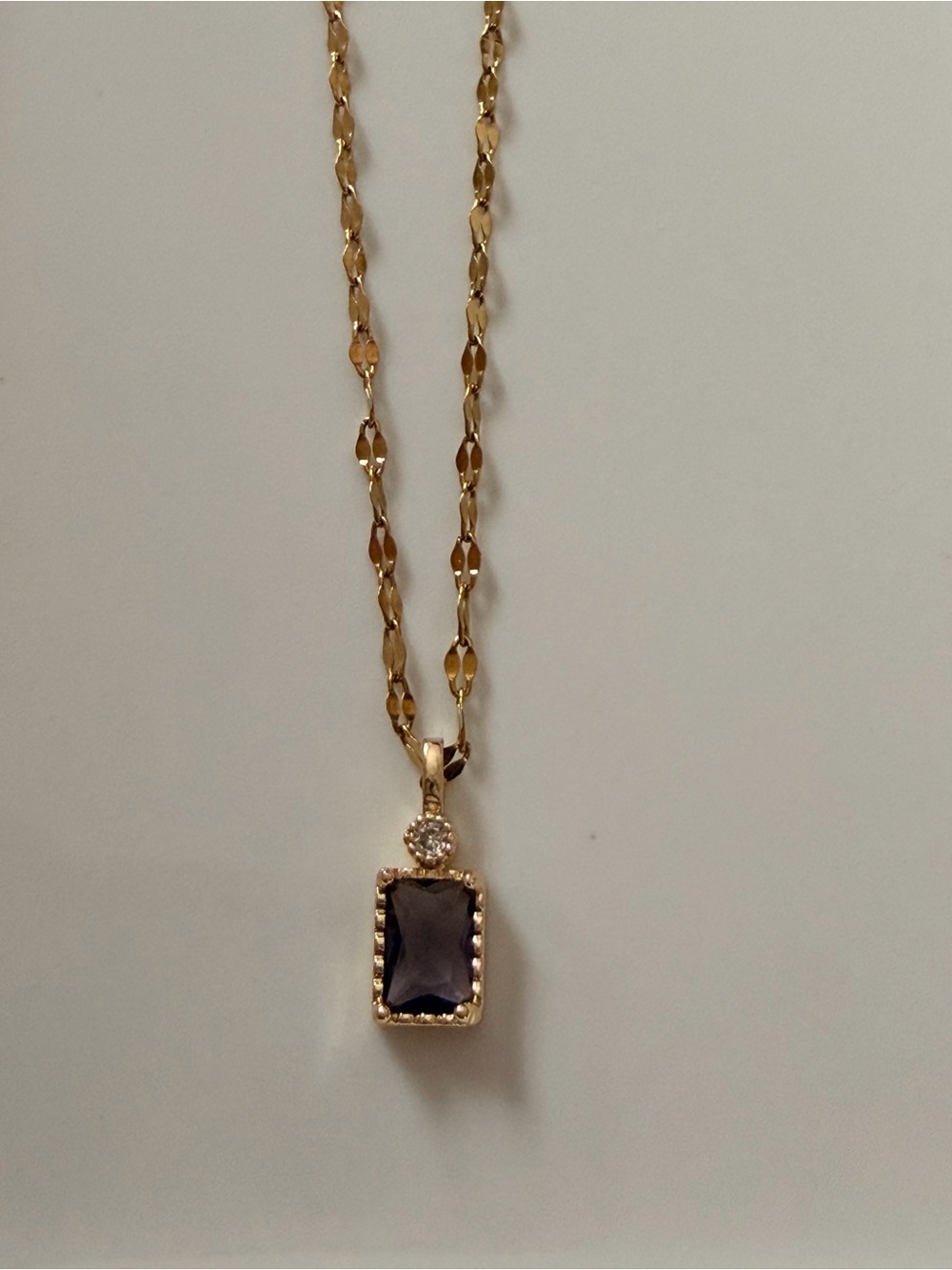 Stainless steel chain purple charm